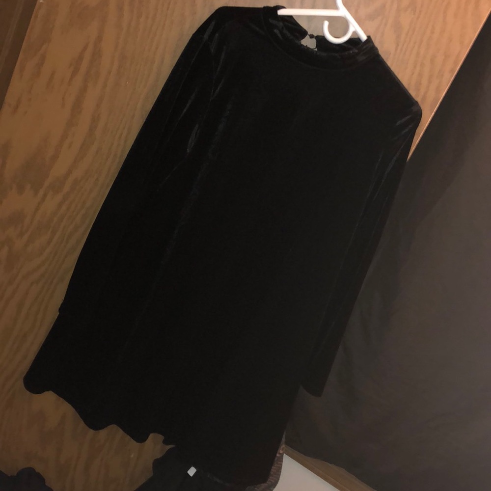 Falls Creek XL velvet long sleeve dress
